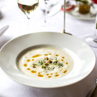 Cremige Suppe im Murauer Gasthof Cremige Suppe im Murauer Gasthof